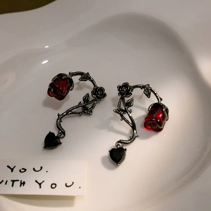 Witch Dark Thorn Vine Red Rose Blossom Orecchini Per Le Donne Accessori Per Gioielli Per Feste Di Moda Orecchini Pendenti Con Rosa Nera