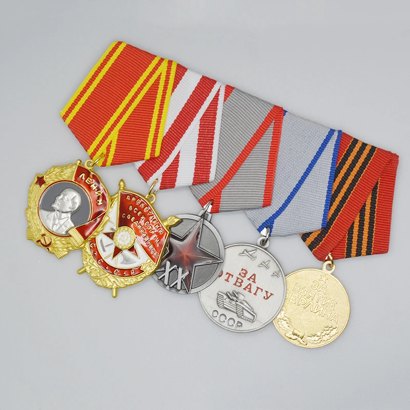 Unione Sovietica Cccp Closate Medal Friendship Of All Nations Ottobre Revolution Bandiera Rossa Di Rinforzo Distintivo Di Risultati Meritari