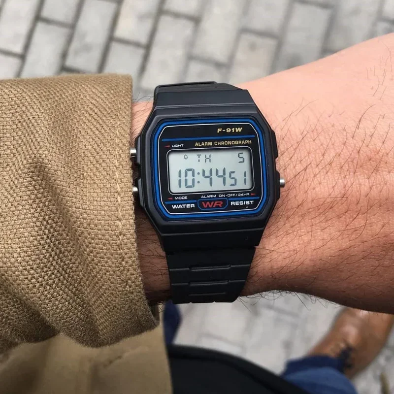 Led Digital Watch F91W Donna Uomo Vintage Cinturino In Silicone Orologi Da Polso Per Lo Sport Quadrato Cinturino Da Polso Sveglia Coppia Regalo Delle 