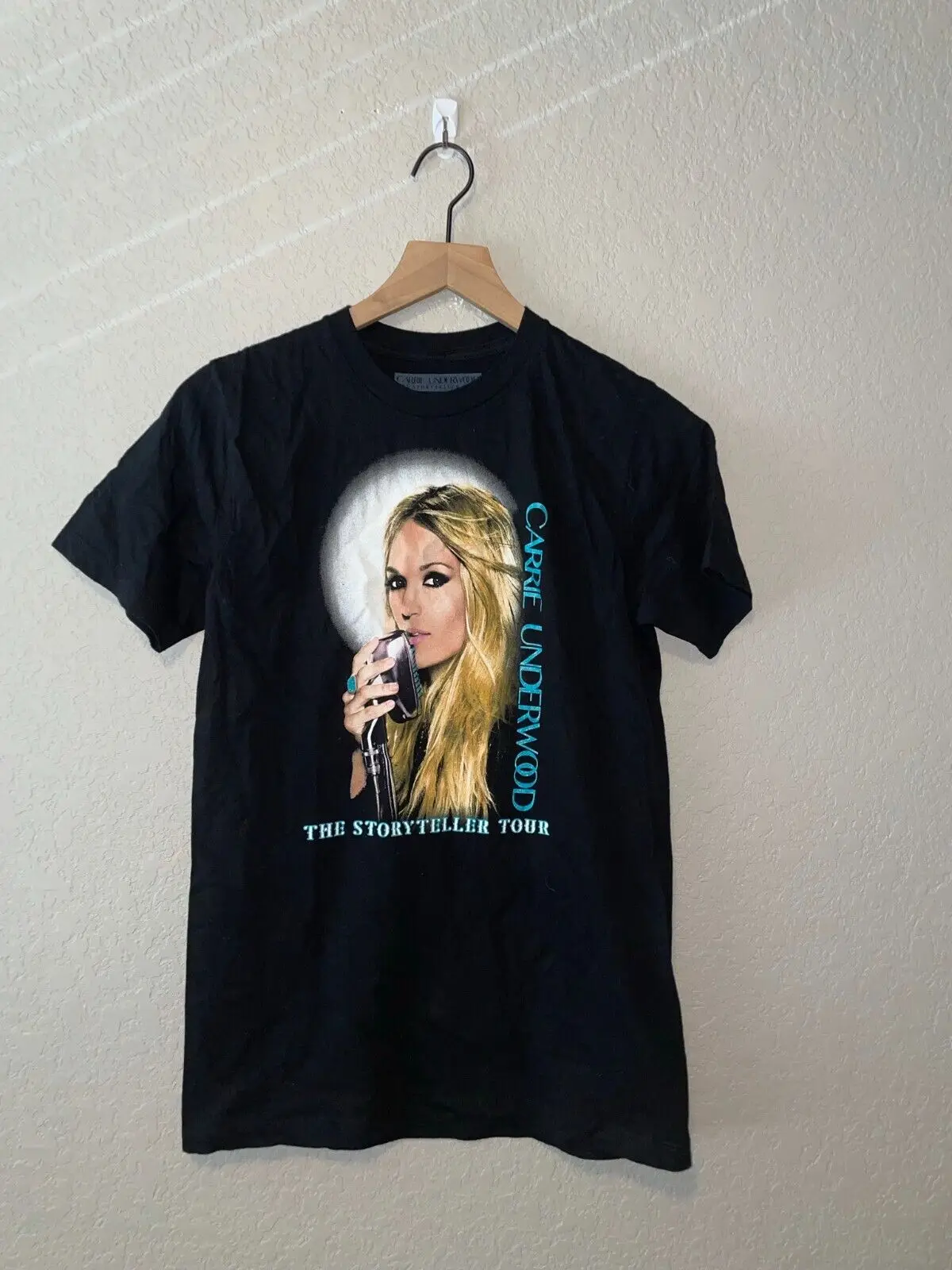 2016 Donna Carrie Underwood The Storyteller Tour Country Music Shirt Donna S Maniche Lunghe