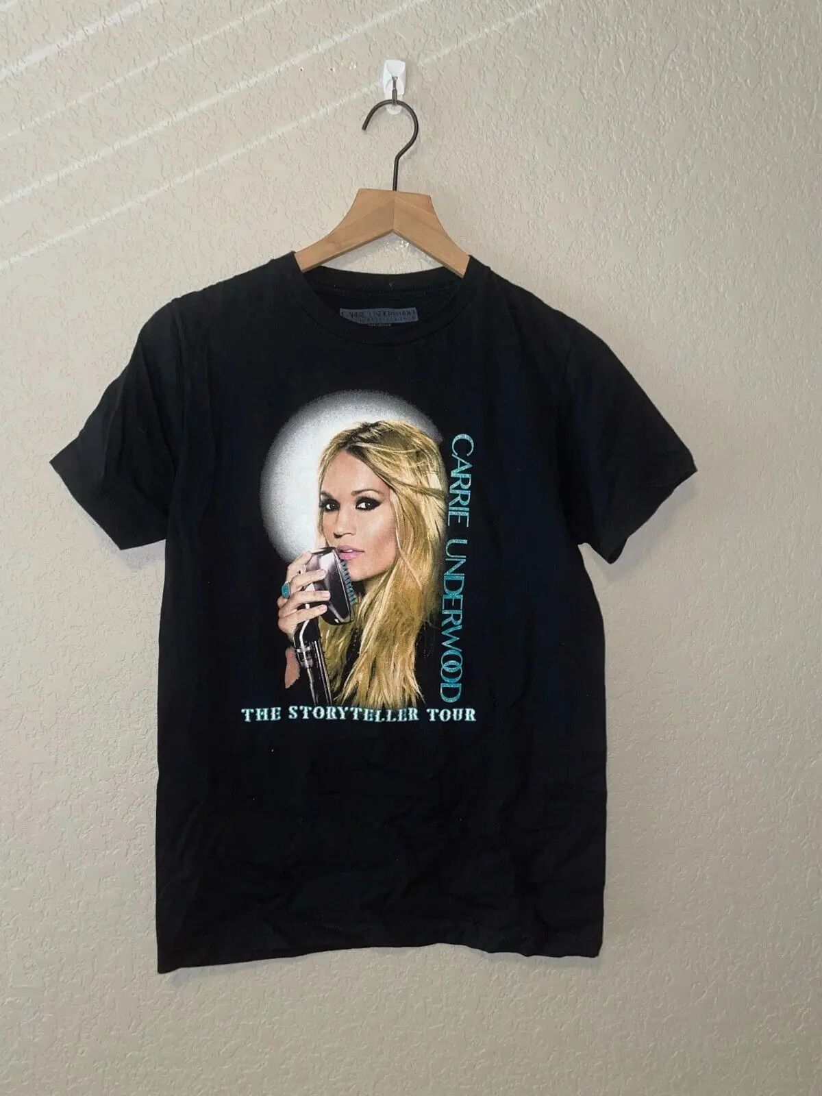 2016 Donna Carrie Underwood The Storyteller Tour Country Music Shirt Donna S Maniche Lunghe