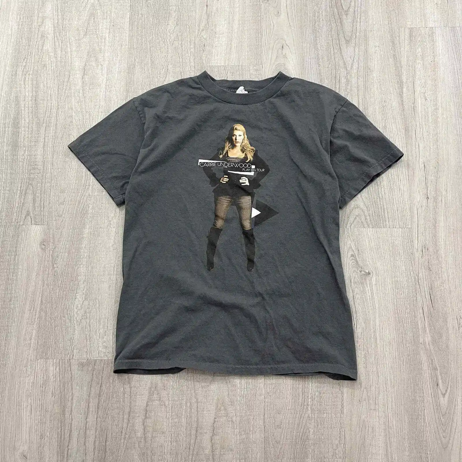 Vintage 2010 Carrie Underwood Play On Tour Shirt Taglia Media M Uomo Grigio Maniche Lunghe
