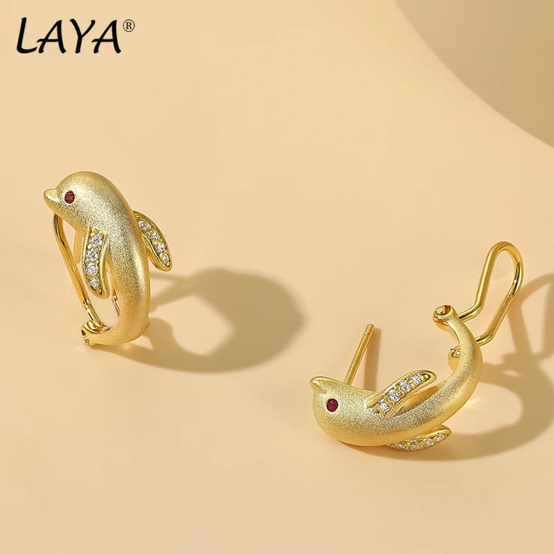 Laya Real 925 Sterling Silver Brillante Zircone Delfino Creativo Fatto A Mano Animale Gioielleria Raffinata Orecchini Omega Per Le Donne