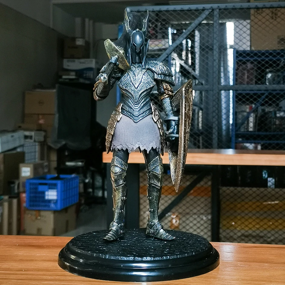 22Cm Dark Souls 2 Warrior Black Knight Big Sword Shield Figurine Collection Figure Model Toy Gift