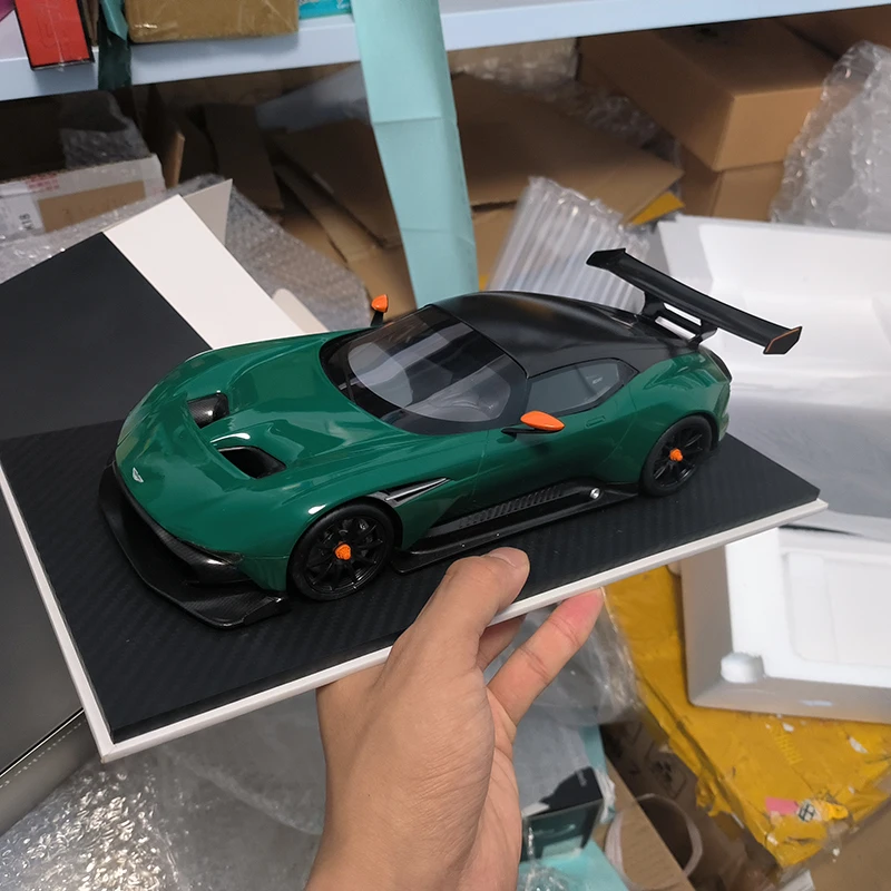 Diecast 1/18 Scale Aston Martin Toy Car Vulcan Resin Sports Car Model Toys For Children Gifts For Boys Static Display