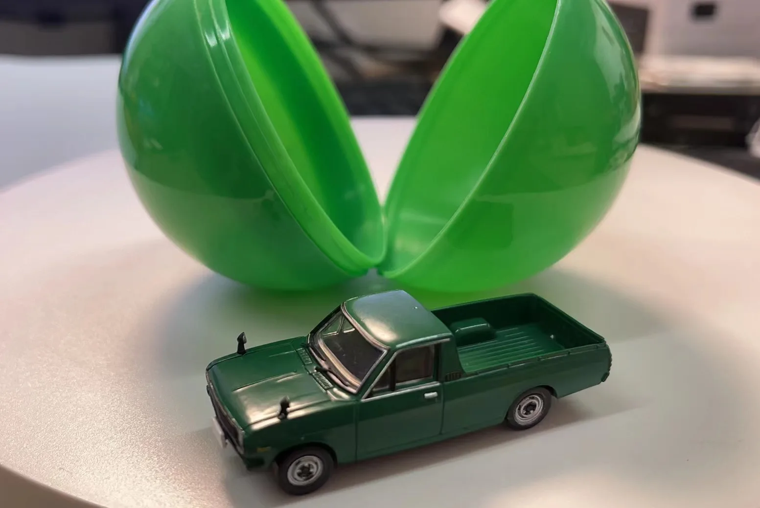 Aosima 1:64 Nissan Nissan Pickup Twist Car Qingdao Branch Alloy Car Model Collection Ornamenti Regalo