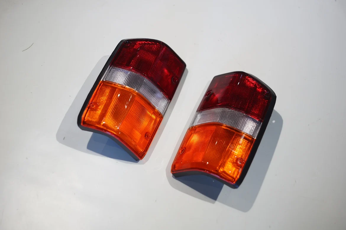 Luci Posteriori Per Nissan Patrol Y60, Adatte Per Fanali Posteriori Nissan Patrol Y60, Fanali Posteriori Nissan Y60