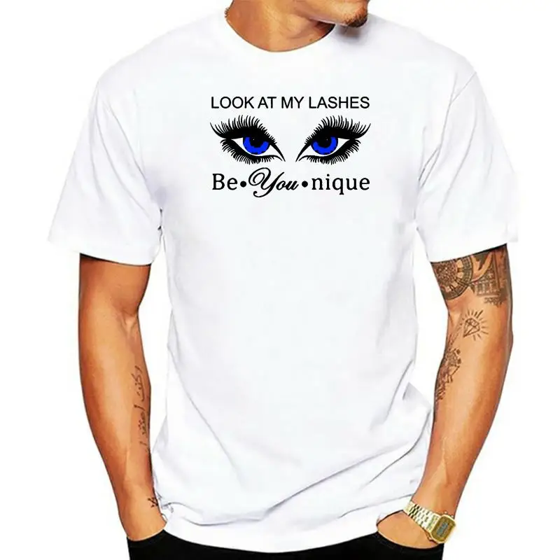 Guarda Le Mie Ciglia Be Younique Eyelashes T-Shirt