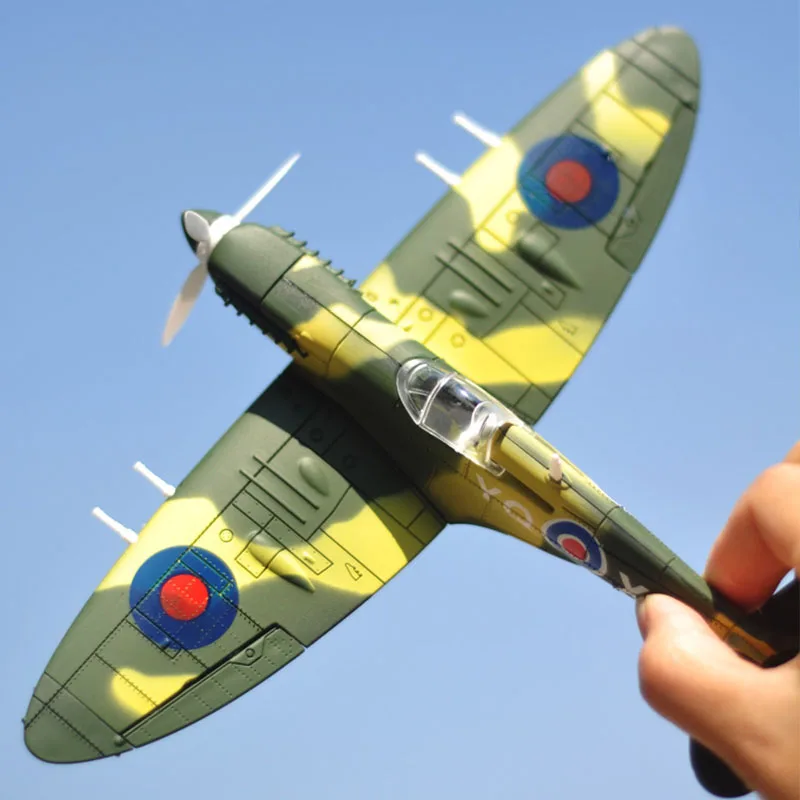 20*18Cm Assemblare Fighter Model Toys Set Di Strumenti Per La Costruzione Aerei Da Combattimento Diecast War-Ii Bf-109 Uragano Spitfire Pirata Militar