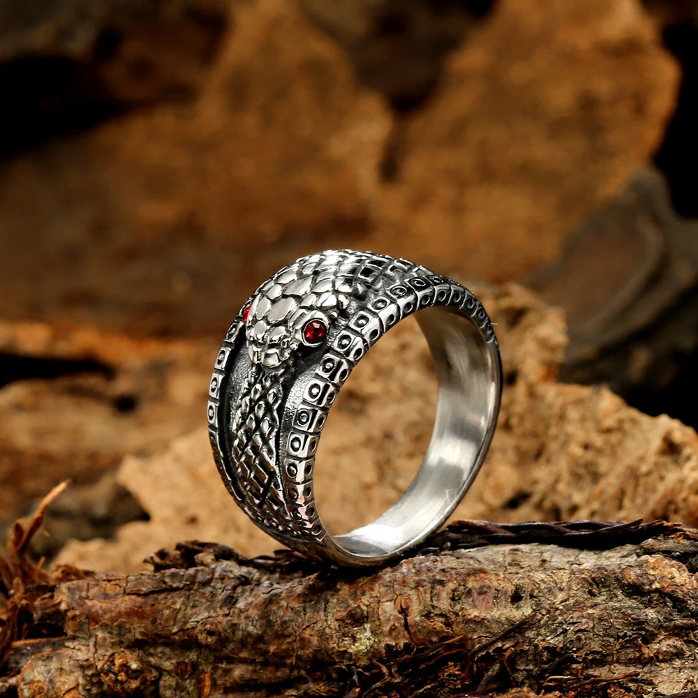 Moda Punk Red Stone Snake Ring Personaggio In Acciaio Inossidabile Uomini E Donne Animal Ring Retro Amuleto Gioielli Regalo All'Ingrosso