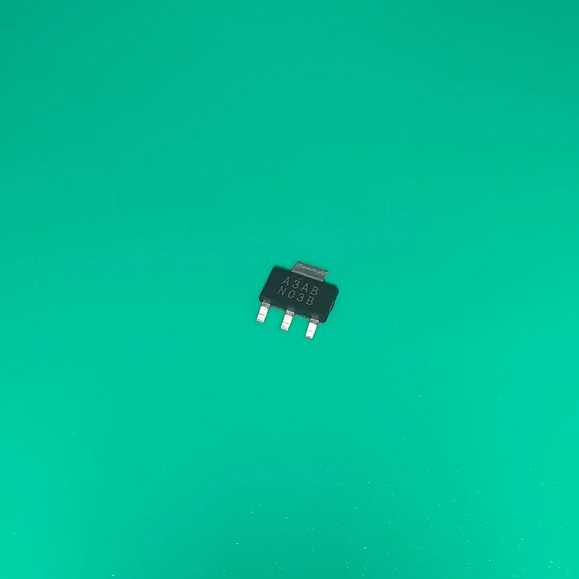 10 Pz/Lotto Lm1117Impx-Adj Sot223 N03B Lm1117I Mpx-Adj No3B Ic Reg Lin Pos Adj 800Ma Sot-223 Lm1117Imp-Adj Lm1117-Adj