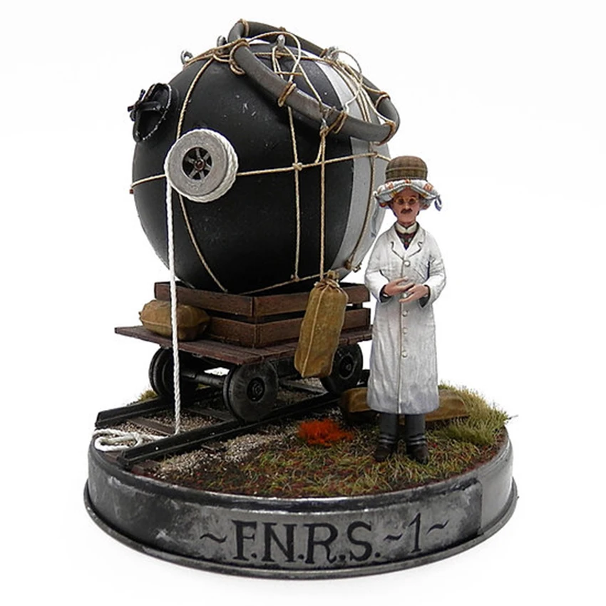 Non Assemblato 1/35 Auguste Piccard E Gondola Soldato Figura Figura In Resina Kit Modello In Miniatura Non Verniciato