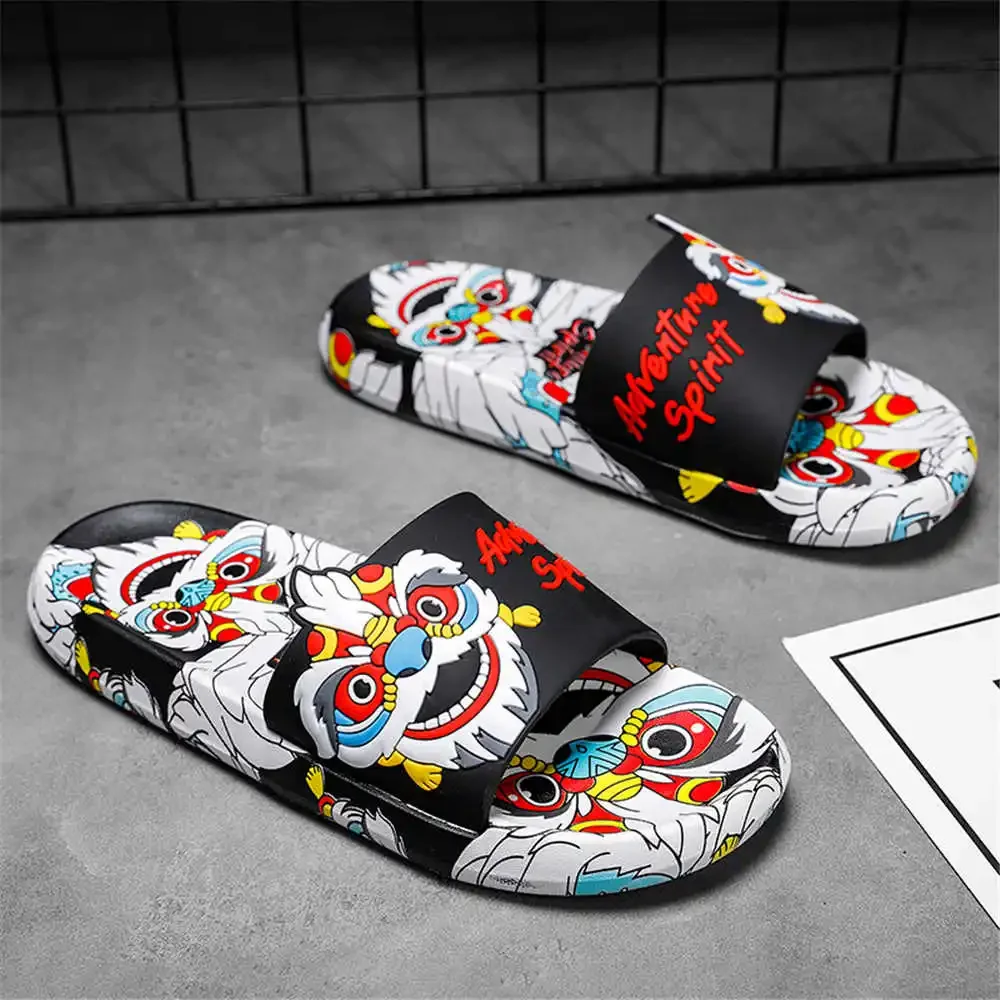 Con Immagini Mocassini Da Spiaggia Uomo Estate Sandali Da Uomo Di Lusso Scarpe Pantofole Taglia 48 Sneakers Sport Top Sale Shouse Ydx2