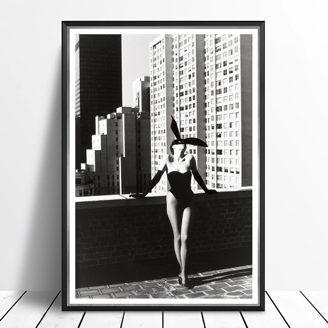 Helmut Newton - Elsa Peretti In Halston Bunny Costume - New York 1975 Canvas Poster Home Wall Painting Decoration (Senza Cornice)