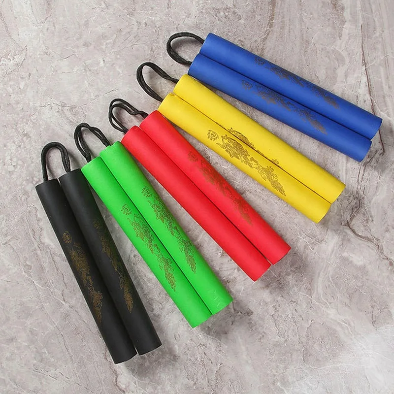 Prodotti Di Arti Marziali Pratiche Di Kung Fu Attrezzatura Per Spettacoli Di Arti Marziali Allenamento Di Nunchaku Jeet Kune Do Nunchaku In Spugna Win