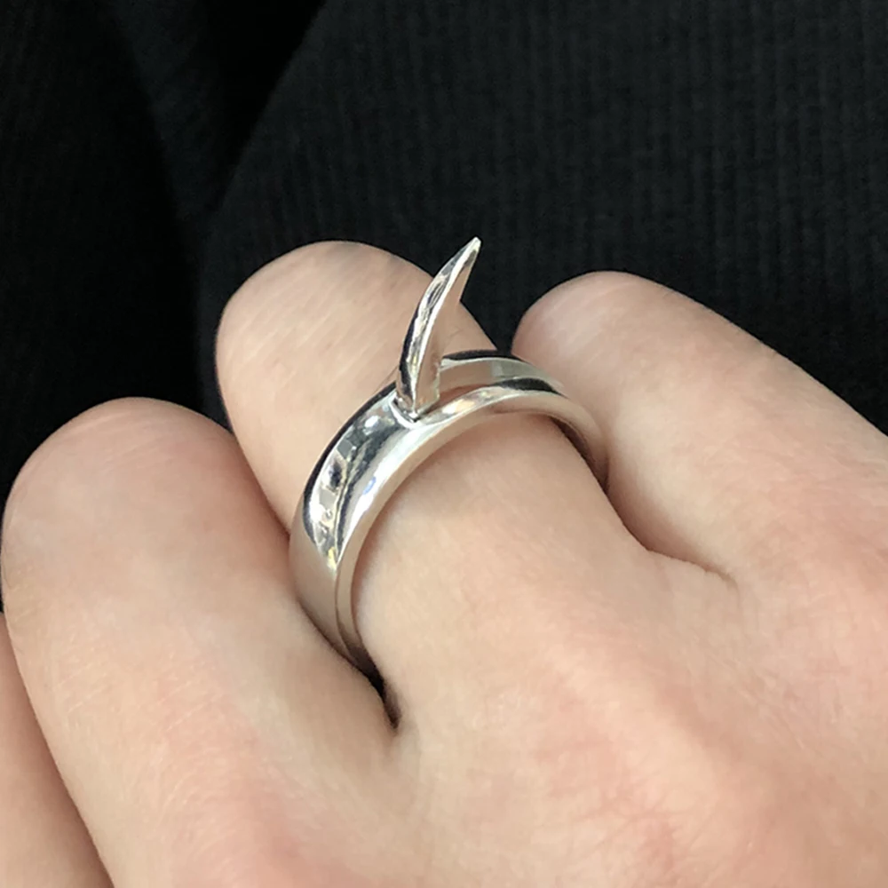 Anime Attack On Titan Ring Annie Leonhart Anelli Cosplay Ani Reonhato Unisex Difesa Spikes Anelli Gioielli Fan Regali