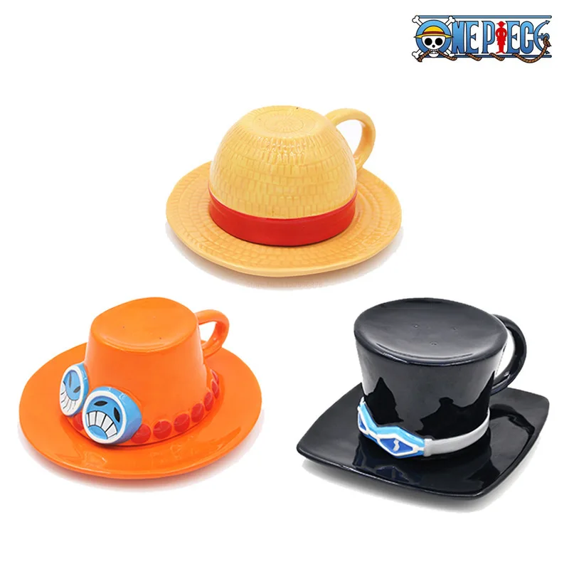 New Anime One Piece Cosplay Mug Water Cup Creative Three Brothers Hat Shaped Coffee Cup Rufy Ace Sabo Ceramic Cup Per Feste