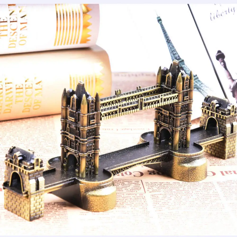 Ermakova London Tower Bridge Statua Figurine Retrò In Metallo Modello Di Edificio London Bridge Figurine Decorative Artigianato Del Ferro Decorazione 
