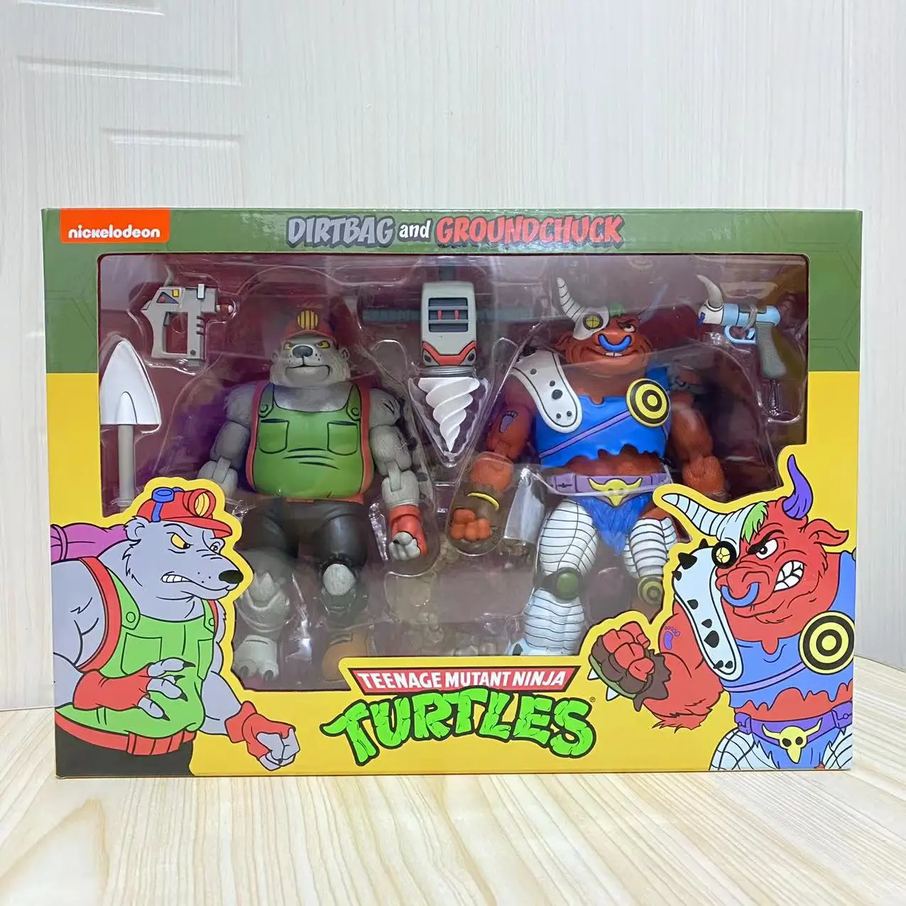Originale Neca Trituratore Krang Teenage Mutant Ninja Turtles Toro Dirtbag Mole Groundchuck Classici Giocattoli Action Figure Mobili