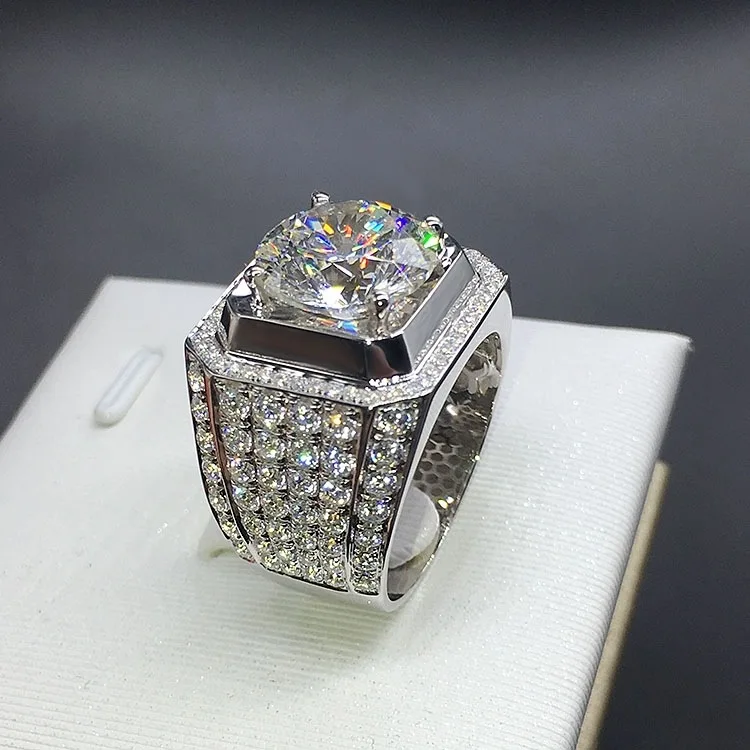 Anello Maschile Di Lusso 925 Sterling Silver Round 3Ct Diamond Stone Fidanzamento Fedi Nuziali Per Uomo Gioielli Da Dito