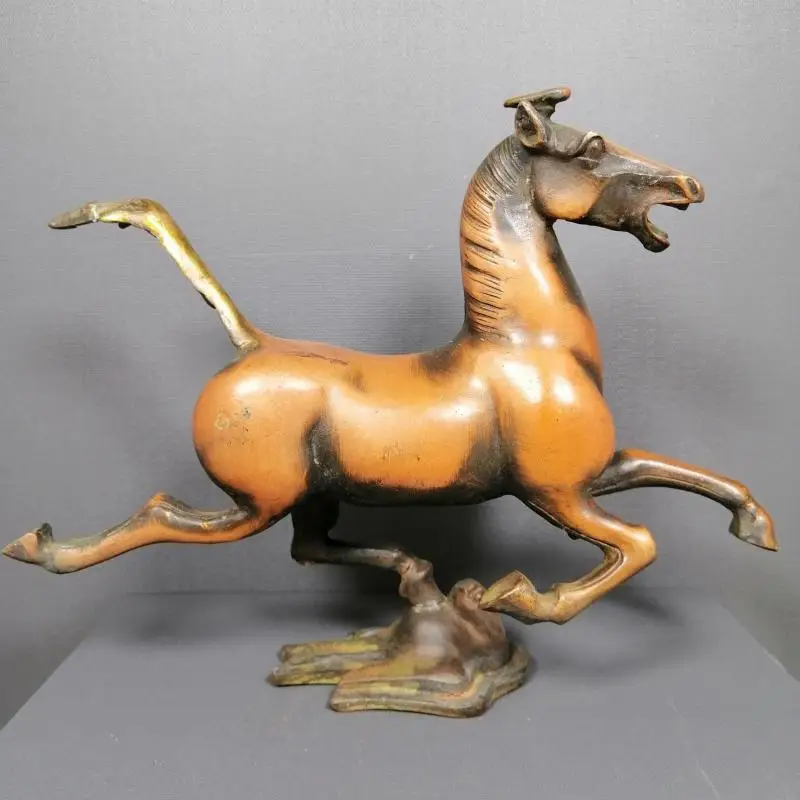 Brown Copper Folk Old China Fengshui Ottone Fly Horse Treche Su Una Rondine Volante Pegasus Galoppo Equitazione Rondine Statua