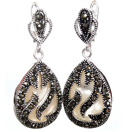Orecchini Waterdrop 11/2 "Unici In Argento 925 E Marcasite Con Conchiglia Bianca
