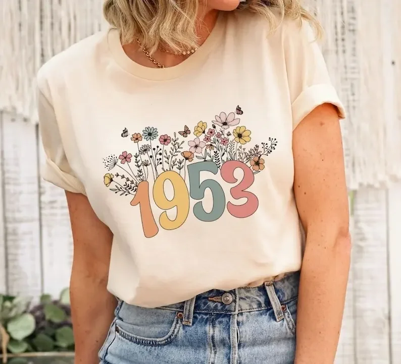 1953 Camicia, 70Th Birthday Shirt, Wildflowers 1953 Birth Year Number Shirt Per Donna, Maglietta Di Compleanno, Turning 70 Gift, 1953