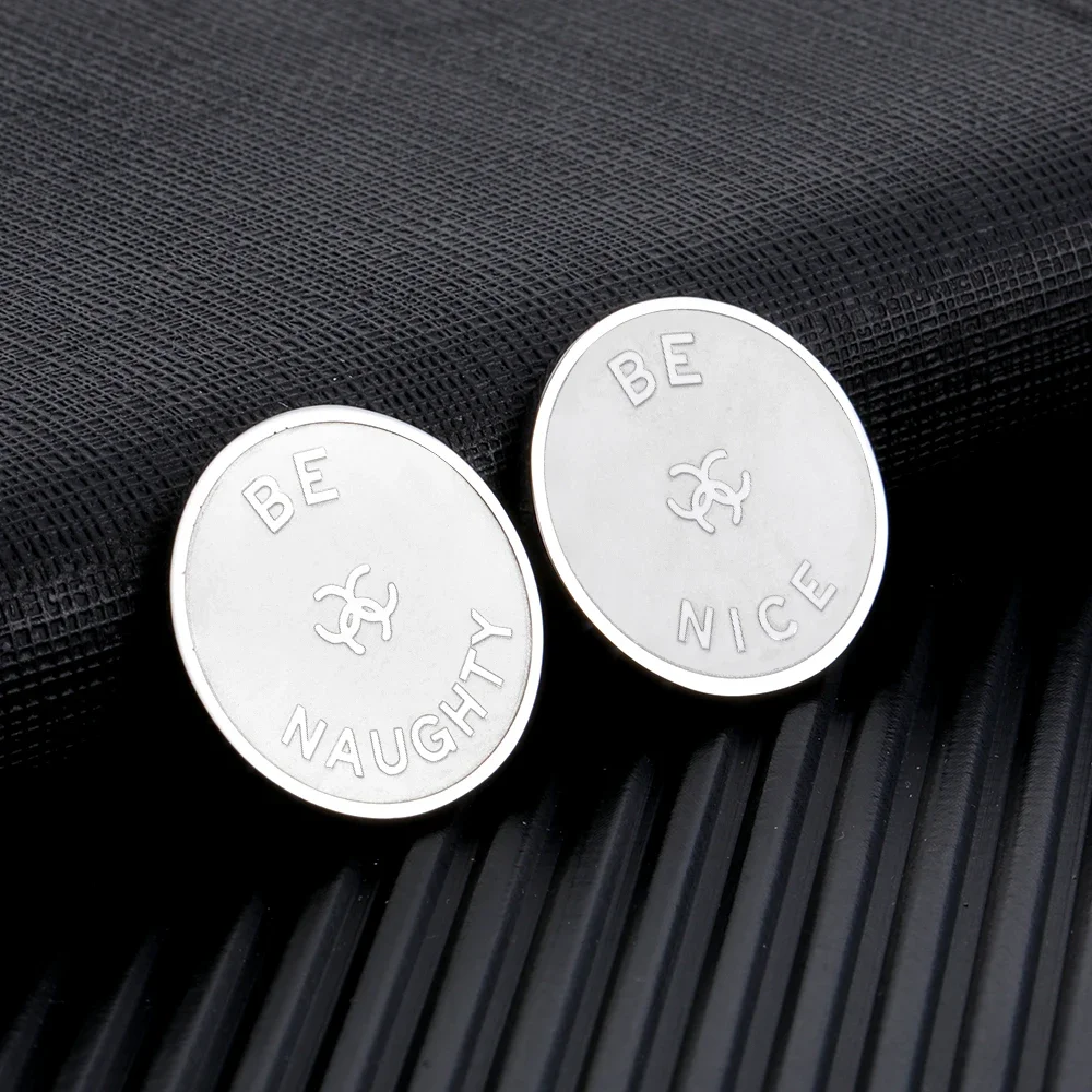 Naughty O Nice Choice Maker Coin Pression Gifts For Men Women Funny Flip Coins Compleanno Regalo Commemorativo Di Natale