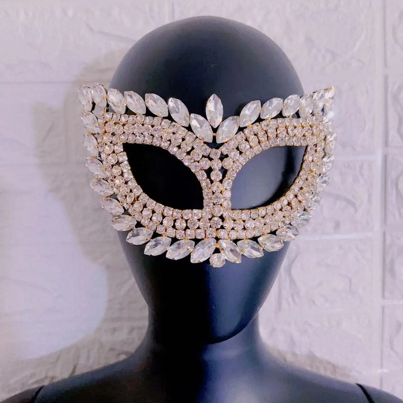 Luxury Handmade Diamond Clip Crystal Venezian Party Makeup Mask Carnival Sexy Mask Accessori Moda Per Halloween Da Donna