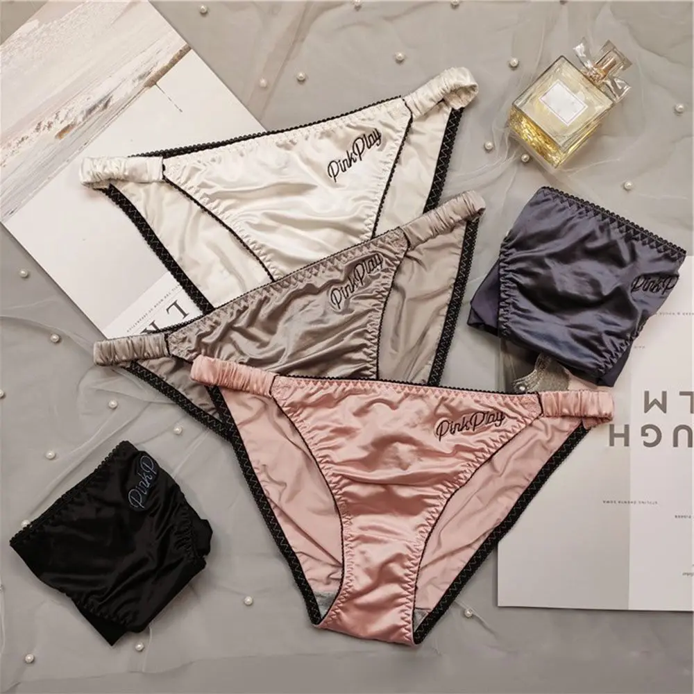 Sexy Girl Thongs Women Glossy Underwear Panty Vita Bassa Slip In Tessuto Di Raso Di Colore Solido Ricamo Fitness Yoga Mutande