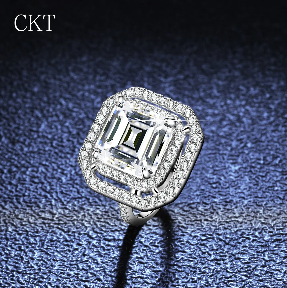 Luxury Platinum Pt950 5Ct A Forma Di Zuma Yellow Diamond Pagoda Square Moissanite Diamond Ring Per Le Donne Regalo Di Fidanzamento Di Nozze