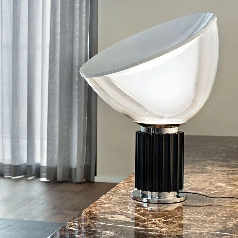 Italia Flos Simple Table Light Designer Model Room Soggiorno Camera Da Letto Comodino Radar In Vetro Tavolo Lampada A Led Light Desk