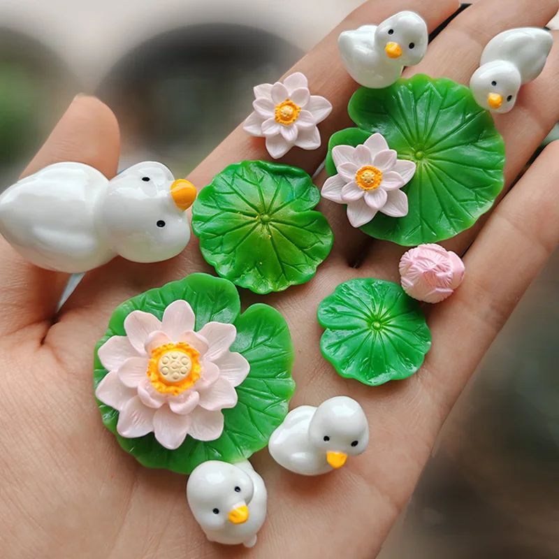 Baiufor Fish Lotus Leaf Cartoon Duck Set Terrario Aquarium Figurine Diy Fairy Garden Fish Tank Landscape Miniature Home Decor