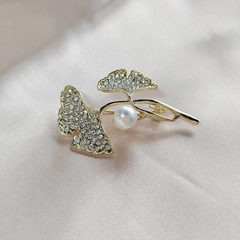 Retro Elegante Foglia Di Ginkgo Spille Pianta Biloba Foglia Spille Pin Per Le Donne Moda Matrimonio Bijou Broche Femme Corpetto Gioielli