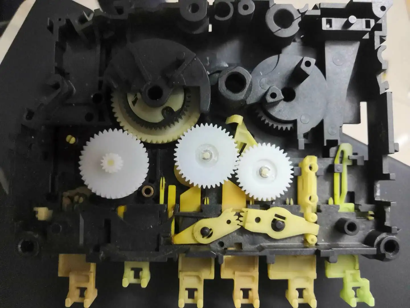 Ingranaggio Di Movimento Per Registratore A Cassette Philips D8303 D8403 D8268 D8269 D7160 7140 D8040 D8437 D8443 D8543 D8334 Foro Da 2.0Mm