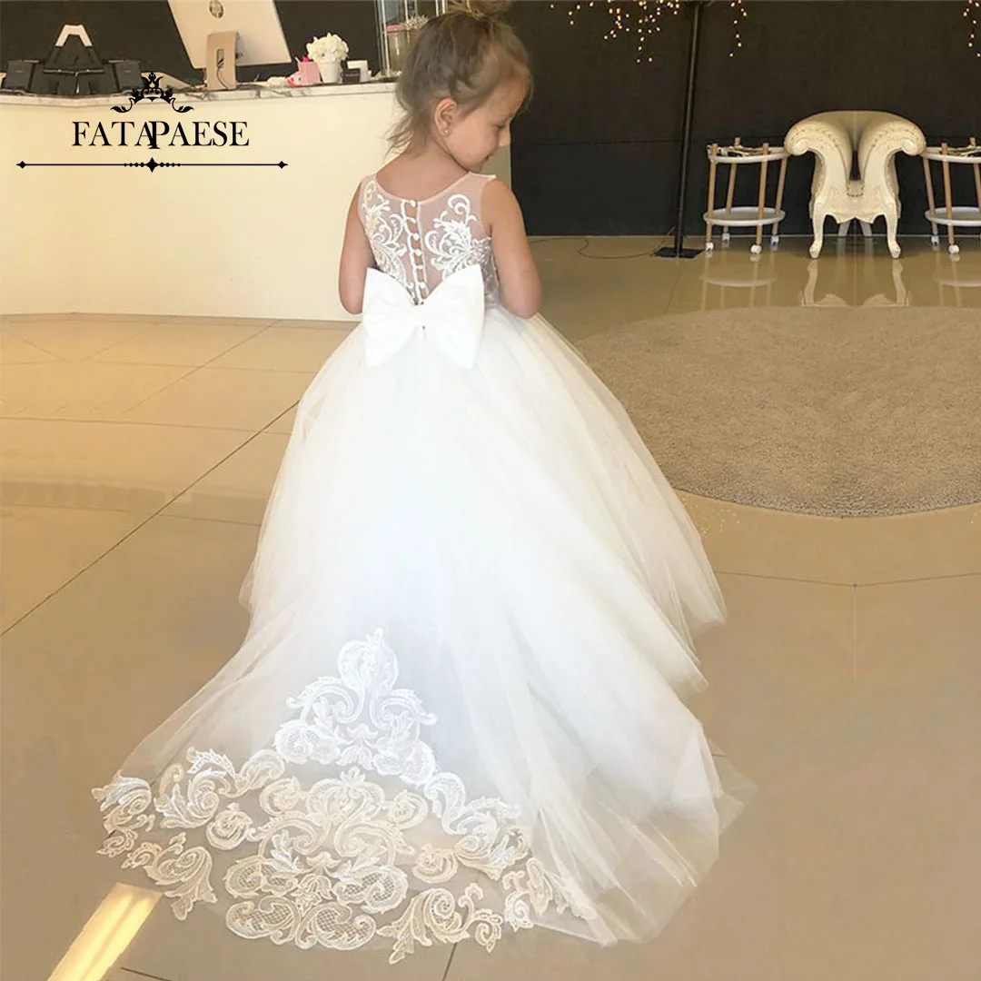 Fatapaese White Flower Girl Dress Vintage Buttons Bow Tulle Lace Wedding Party Girl Dress Con Long Train First Comunion Gown