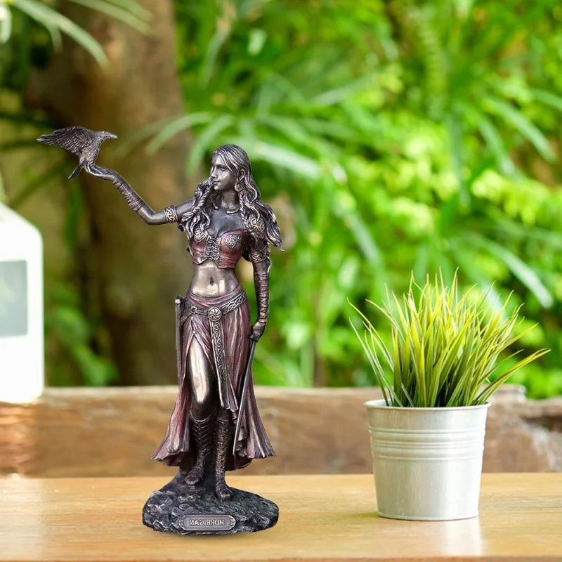 Statue In Resina Morrigan La Dea Celtica Della Battaglia Con Corvo E Spada Finitura Bronzo Statua 15Cm Decorazione Per La Casa Decoracion Hogar