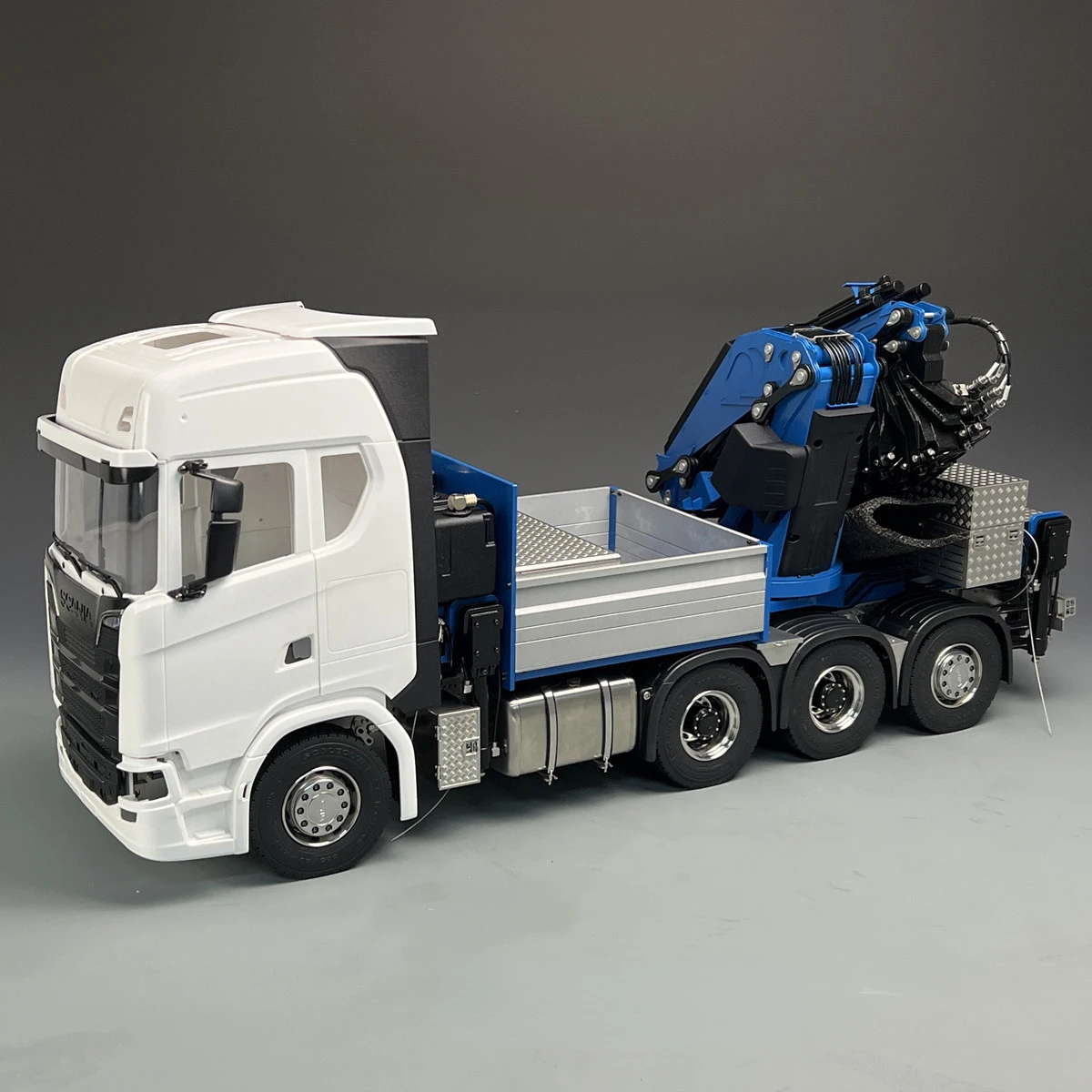 Tamiya F1650 770S Gru Camion 1/14 8X8 Rc Gru Idraulica Rimorchio Modello In Metallo Con Gru Sterzo Posteriore Adulto Rc Auto Giocattolo