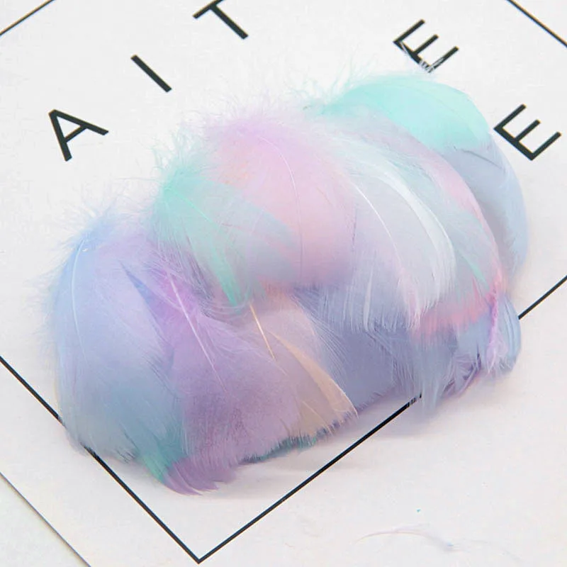Naturale Piume Di Cigno 4-7 Cm 1-2 Pollici Piccolo Galleggiante Plumes Piuma D'Oca Colourful Plume Per La Decorazione Craft 100Pcs