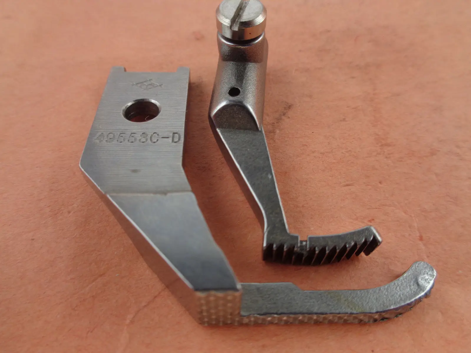 Per Pfaff 145 335 545 1245 Singolo Destra Punta/Chiusura Lampo Del Piede Set