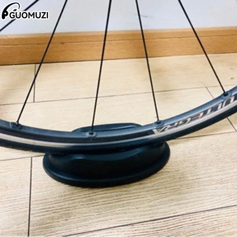 1Pc Indoor Bike Anteriore Ruota Di Fissaggio Telaio Ruota Anteriore Riser Block Holder Bike Trainer Stand Pad Supporto Parti Stradali Pad Antiscivolo