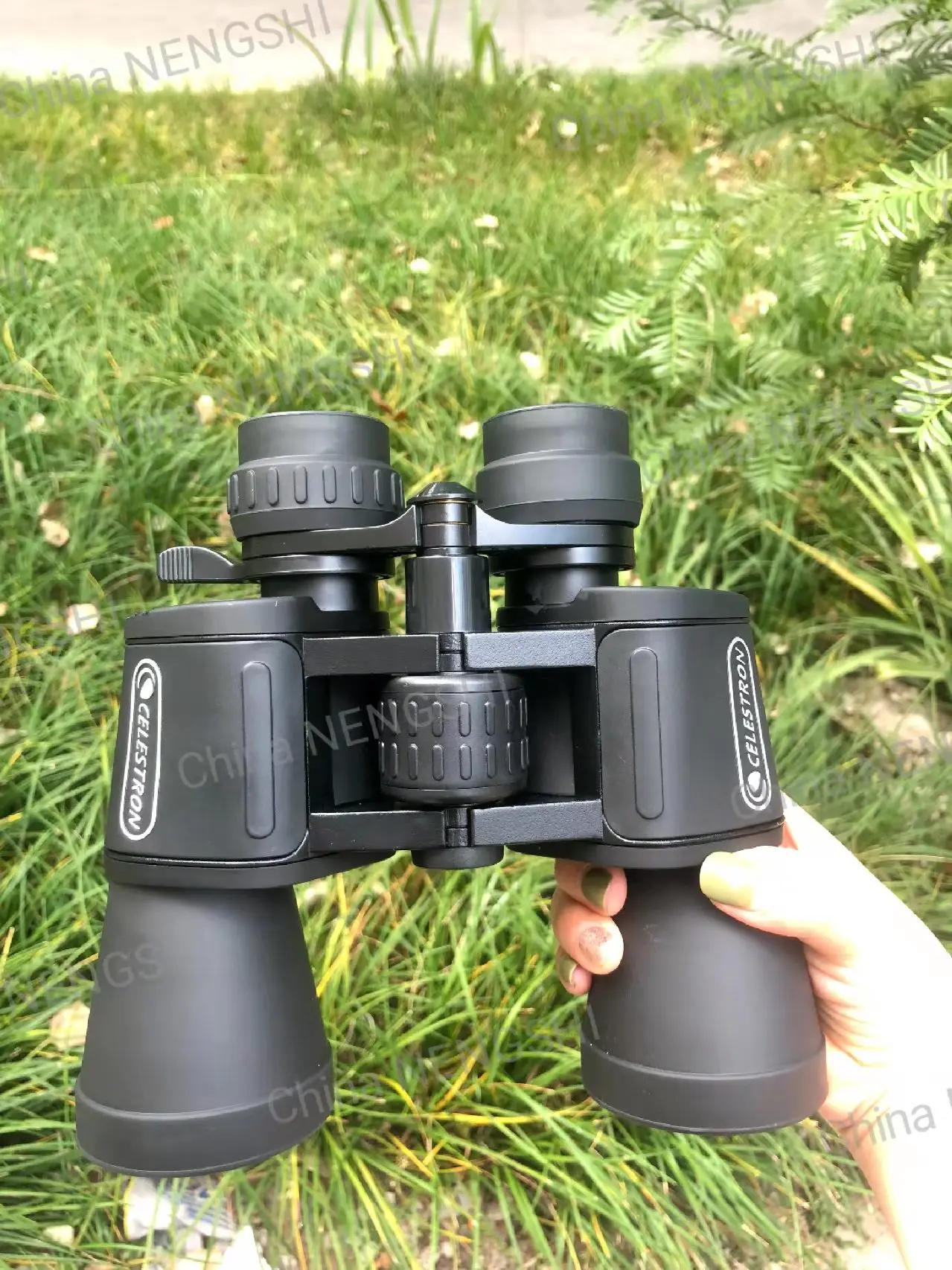 Celestron Upclose G2 10-30X50 Zoom Porro Telescopio Binoculare Multistrato Per Caccia Escursionismo Bird Watching Eventi Sportivi Viaggi