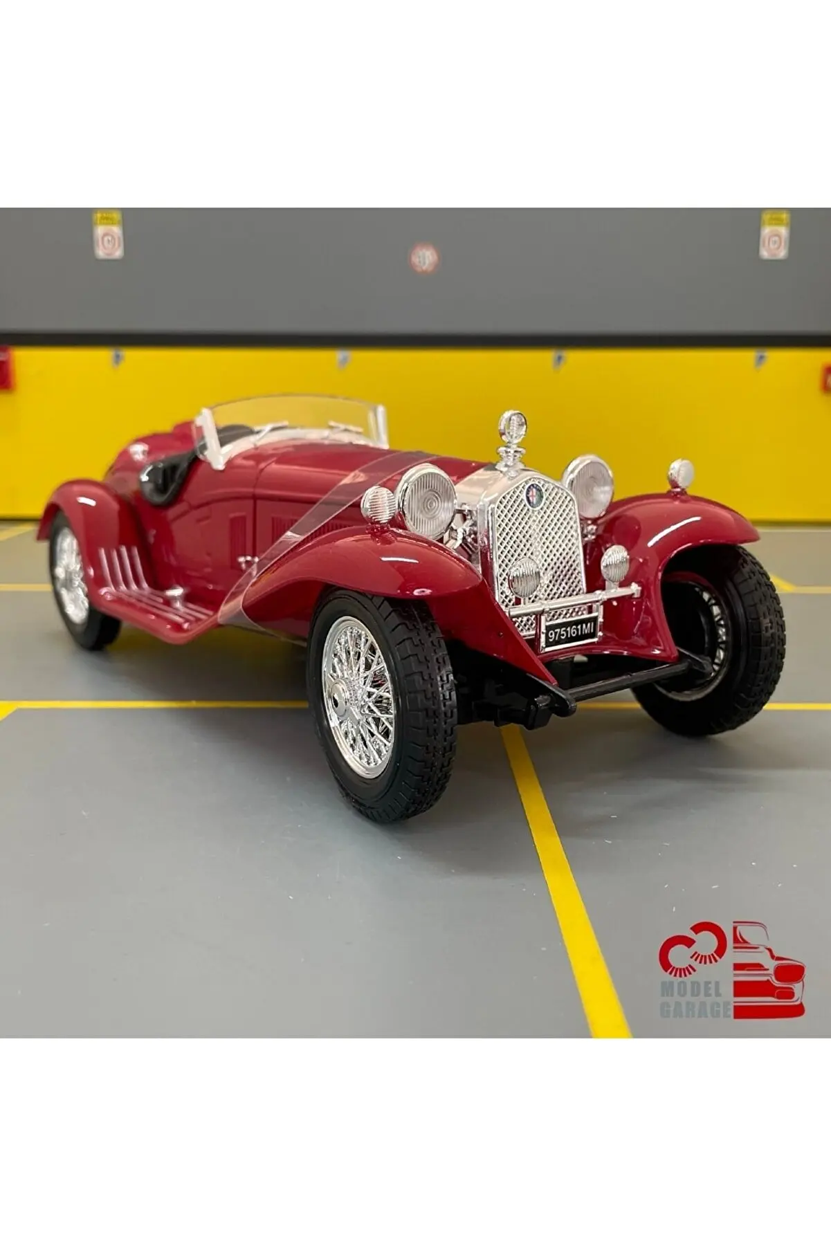 Modello Di Auto 1:18 Alfa Romeo 8C 2300 Spider Metal Toy Car Giocattolo Per Bambini Collezione Regalo Model Cars Spedizione Gratuita
