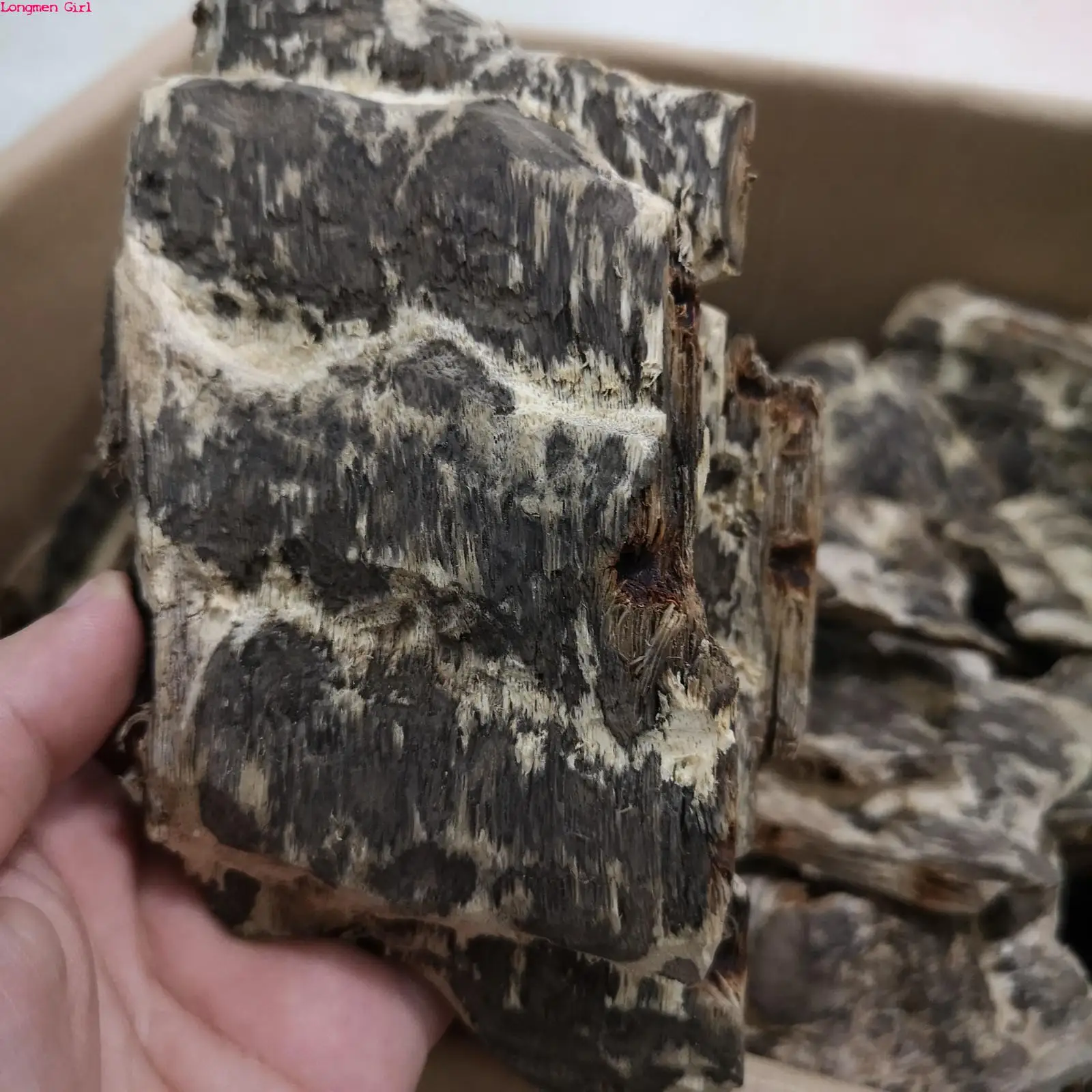 Olio Nero Naturale Di Alta Qualità Agarwood Cambogia Oud Incenso Arabo Per Alleviare Lo Stress Purificante Meditazione Curativa