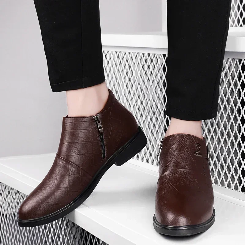 2023 Chelsea Boots Slip-On Stivaletti Da Lavoro Impermeabili Da Uomo Stivali Moda Outdoor Casual Abiti Formali Da Lavoro In Pelle Naturale