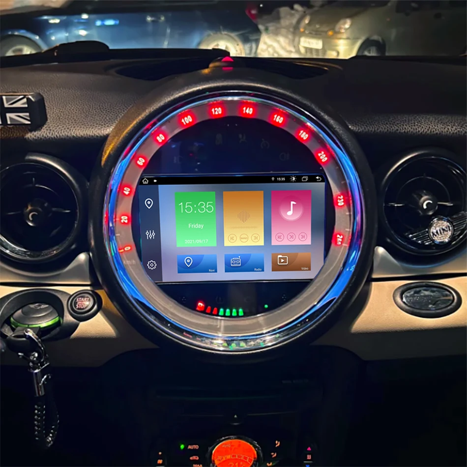 L'Interfaccia Di Retrofit Wireless Apple Carplay Per Bmw Mini Cooper Coupe Su Oem Mantiene Il Display Completo Delle Informazioni Di Fabbrica Original