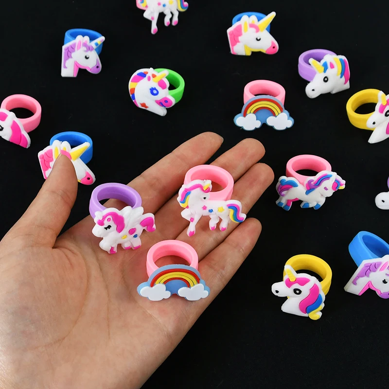 10Pcs Cartoon Animal Rainbow Unicorn Ring Jewelry Girls Finger Unicorn Horse Ring Per Compleanno Wedding Party Decor Regalo Giocattolo Per Bambini
