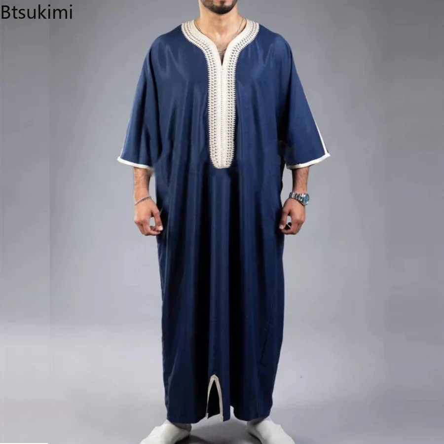 Nuovo 2024 Uomini Arabi Moda Musulmana Abbigliamento Islamico Uomo Ricamato Jubba Thobes Homme Marocchino Caftano Eid Preghiera Abito Lungo Robe
