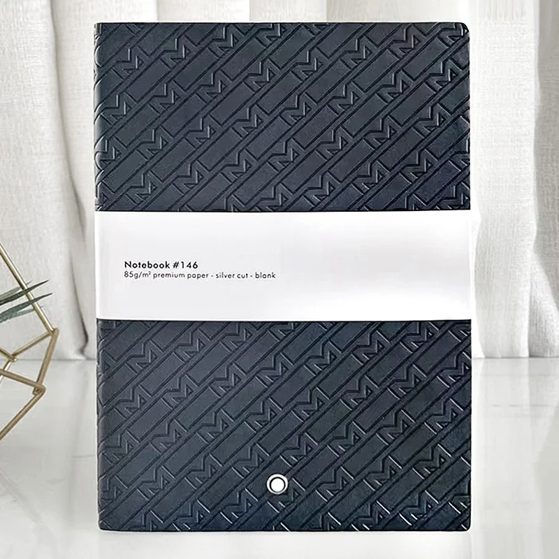 Pps 146 Taglia M Lettering Inciso Classic Mb Leather 192 Pagine Quaderno Accuratamente Realizzato Luxury Monte Writing Experience