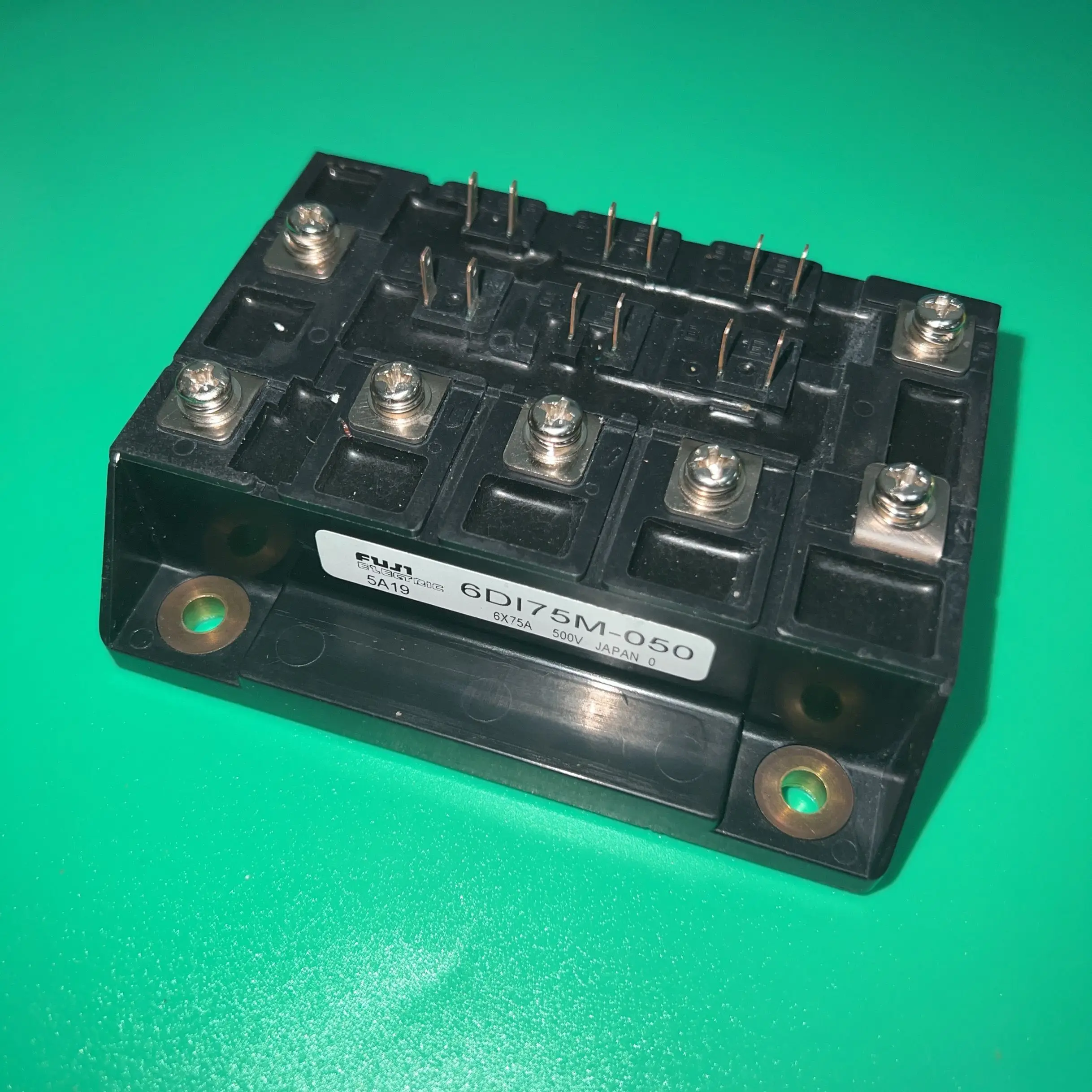 6Di75M-050 6X75A 500V Modulo 6Di75 M-050 Igbt 6Di75M050 6Di 75M-050 6D I75M-050 6 Di75M-050 6D175M-050